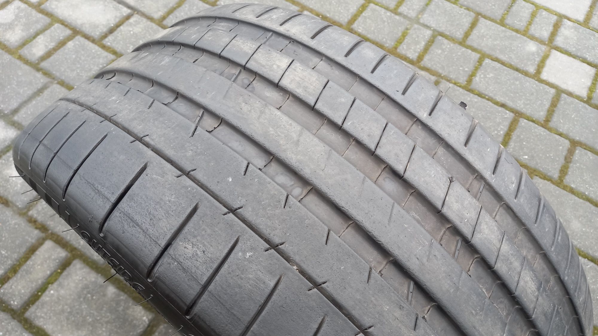 Opona Michelin Pilot Super Sport MO 265/35/19 DOT 1721