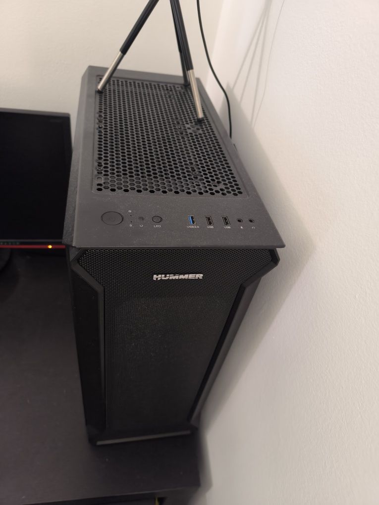 Computador gaming AMD RTX Monitor
