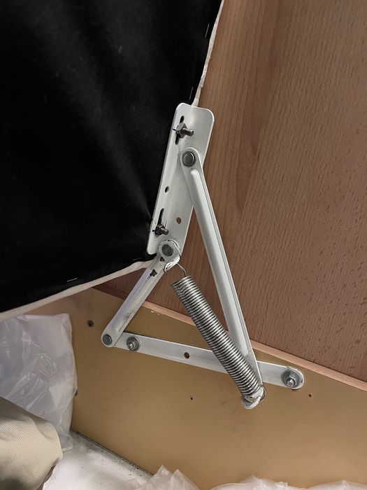 Двоспальне ліжко