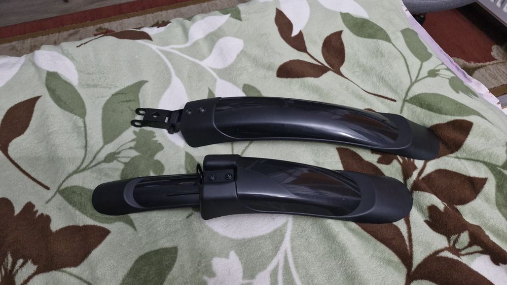 Крила для велосипеда, нові, чорні