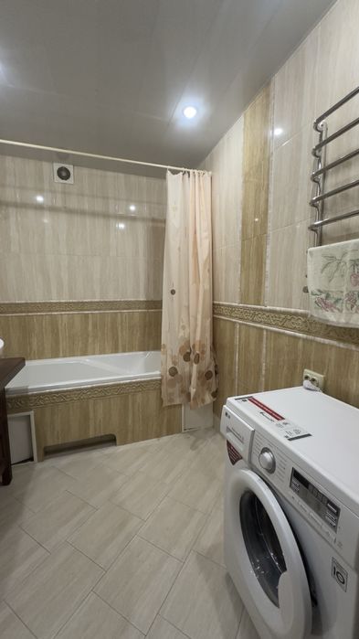 Продам 2-кімн.кв. 88 кв.м по вул.  Маслова, центр