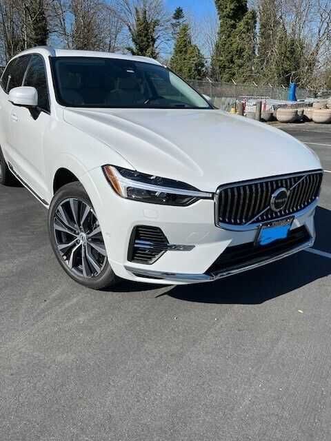 2022 Volvo XC60 T8