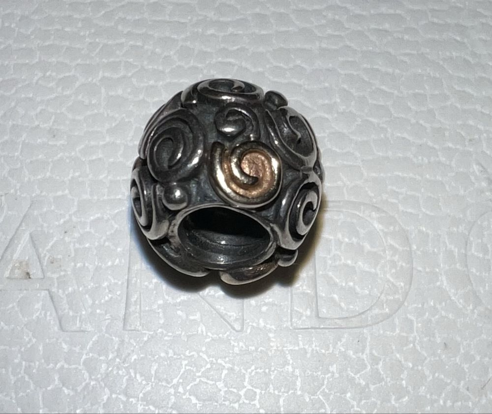 Charms Pandora srebrno złoty