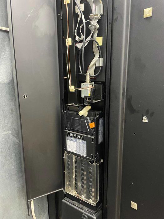 automat vendingowy kawowy Rheavendors