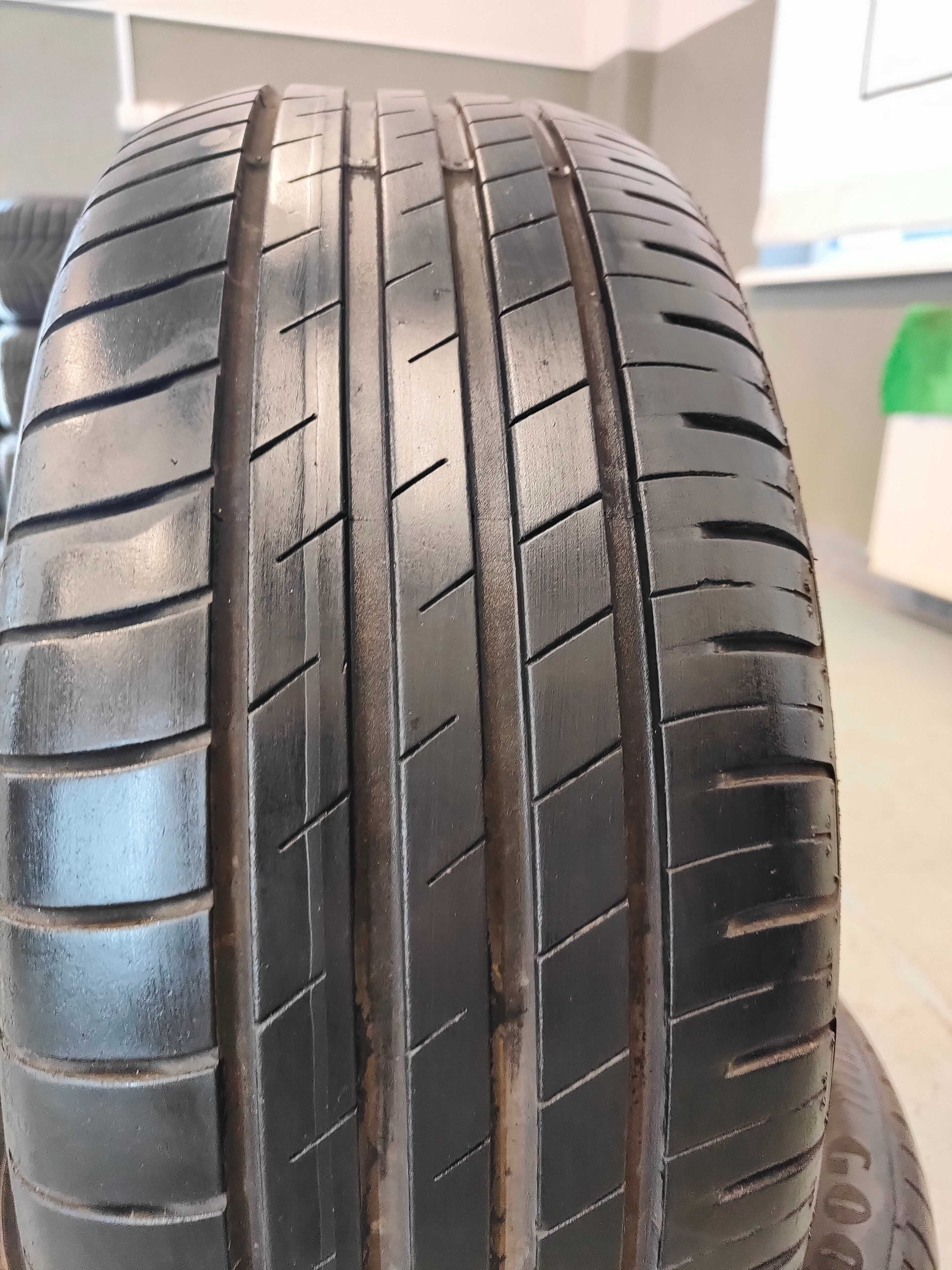 :300 letnie Opony GoodYear Efficient Grip 215/55/17