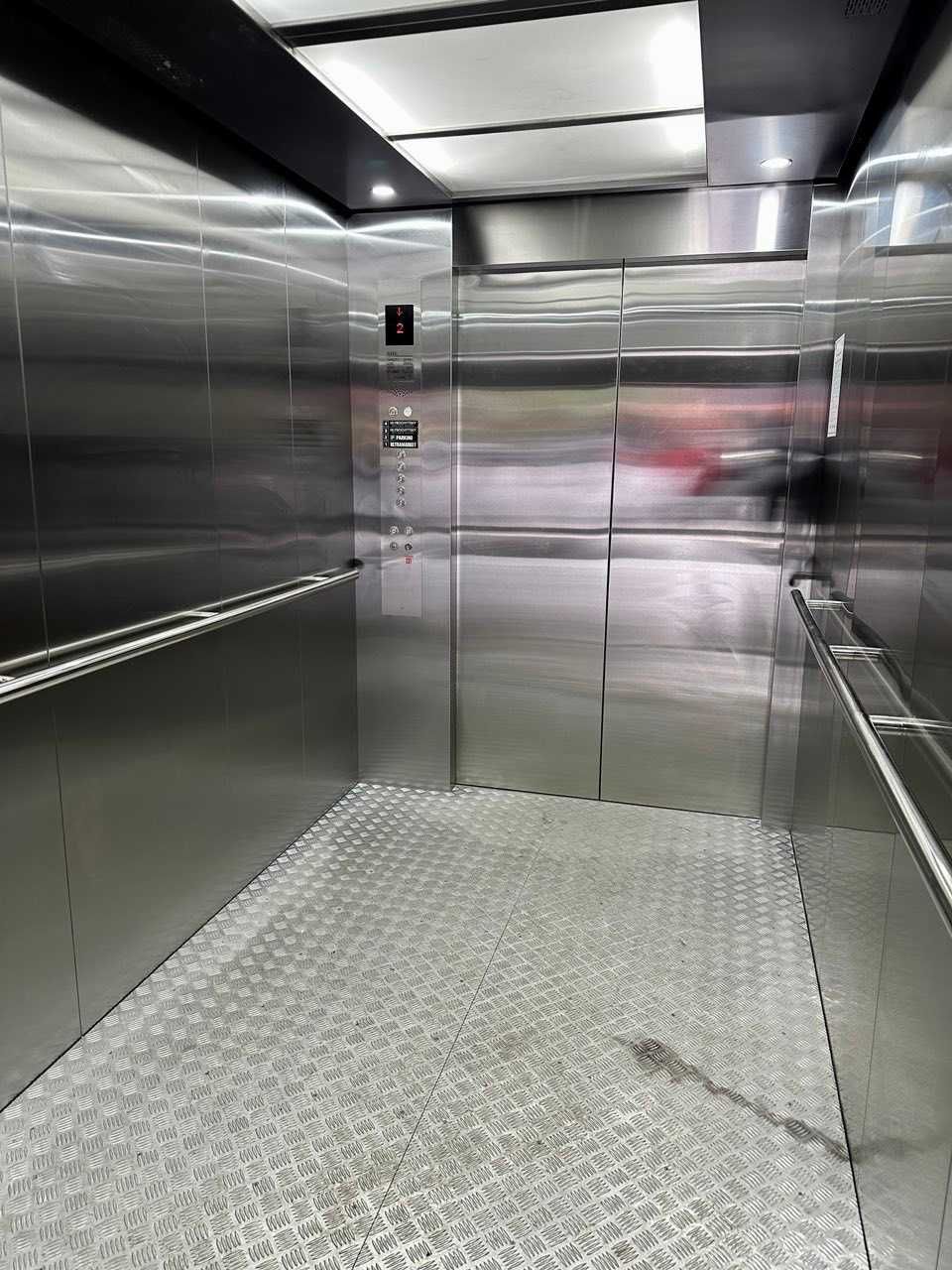 Офіс 3500 м.кв., генератор, Глубочицька. Поділ. Власник