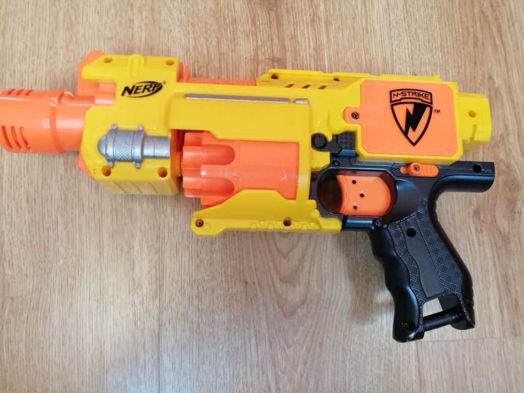 Nerf lançadoras de vários tamanhos