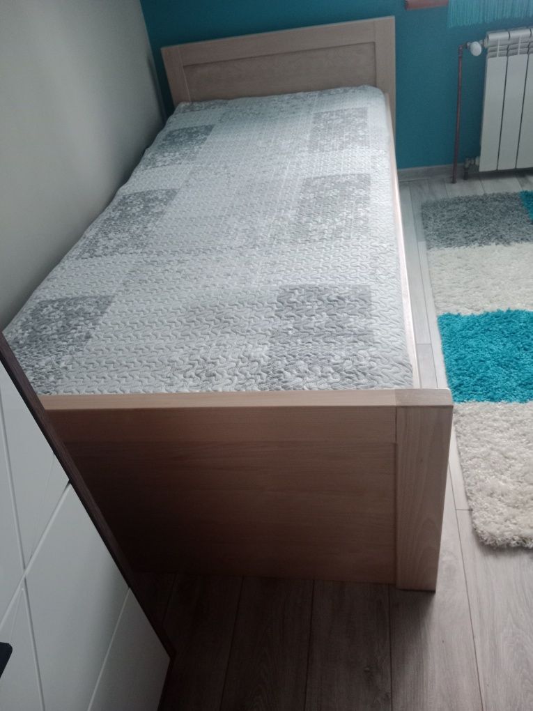 Łóżko  drewniane bukowe  90/200