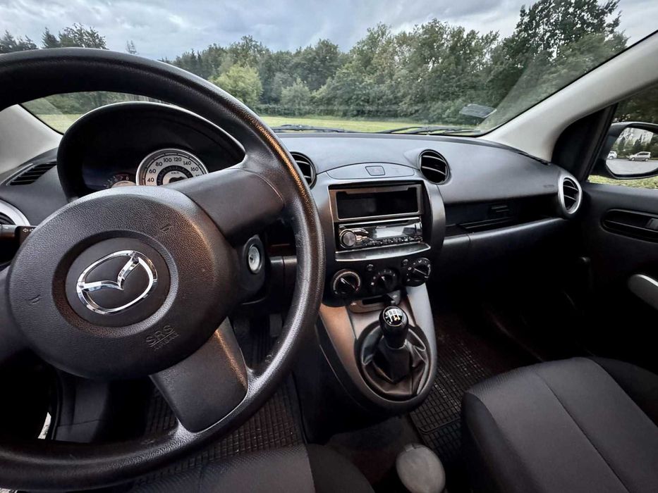 Mazda 2 – 2009 - świeży przegląd, OC do 03/2026 + opony zimowe