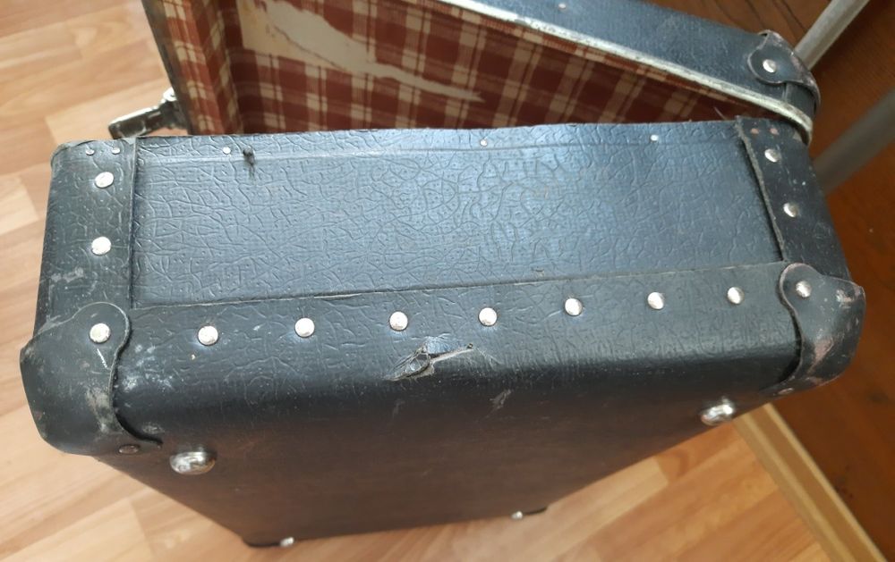 Валіза радянська раритетна (без ОЛХ доставки)