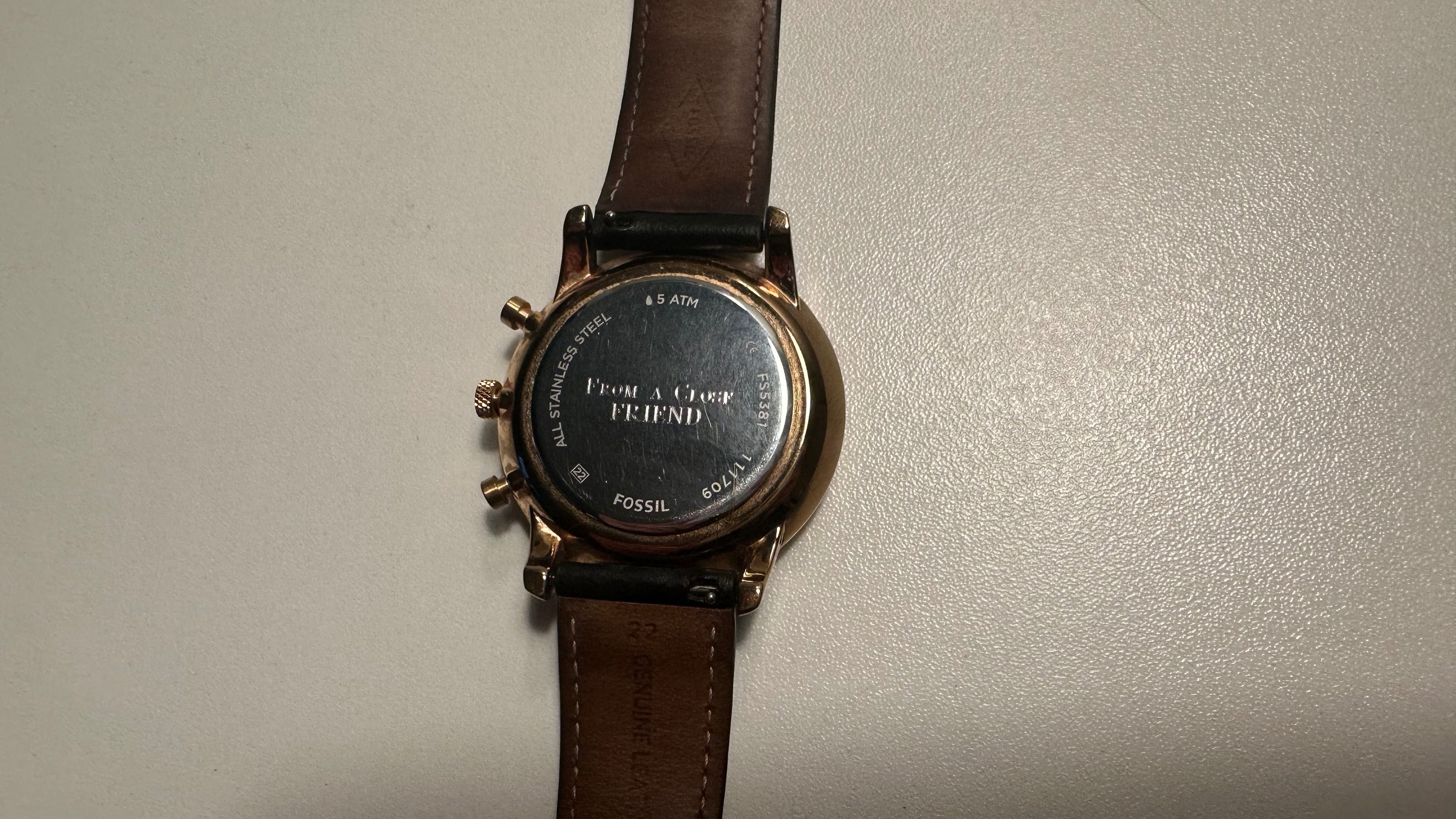 Часы Fossil кварцевые