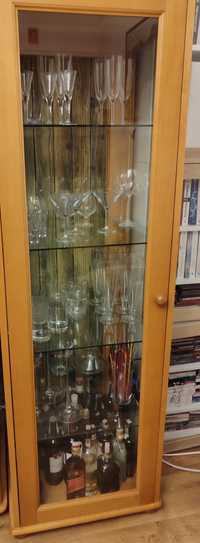Serwantka ze szklanymi półkami używana odbiór wlasny