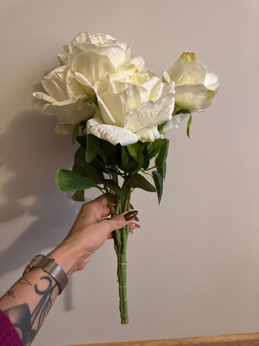 Sztuczne róże bukiety kremowe ecru