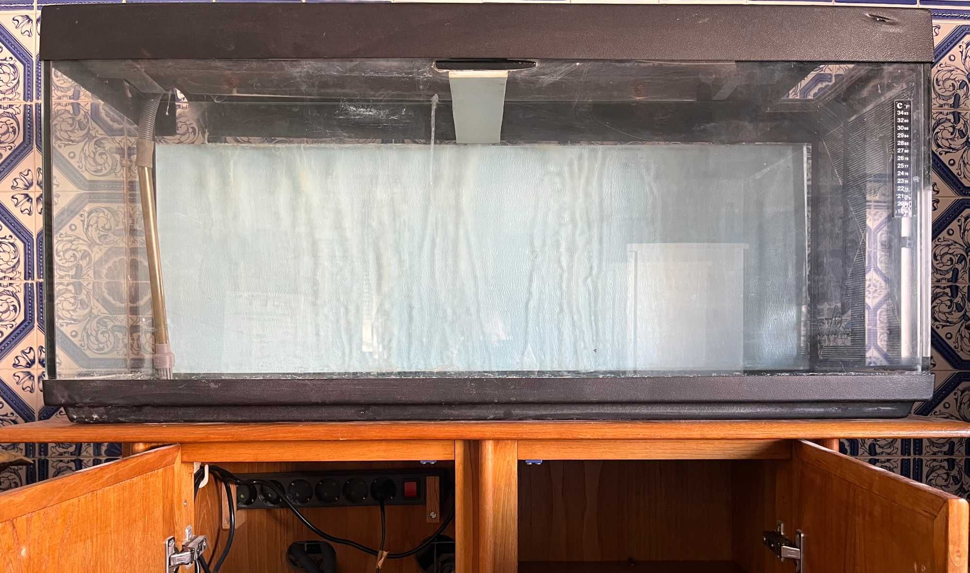 Aquario 1m com movel de madeira