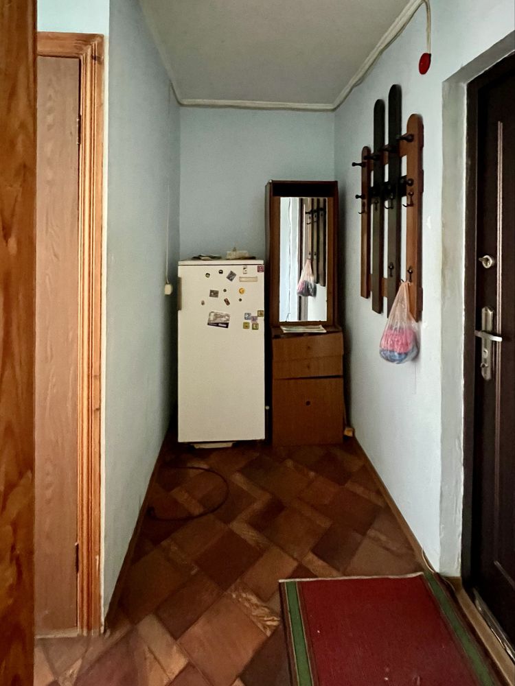 1-кімнатна квартира, вул. Лавреньова 29-А, 3/5, гарний житловий стан
