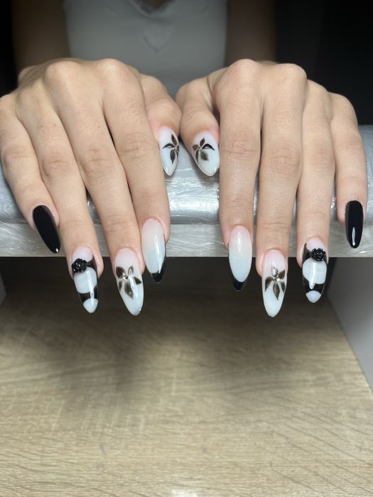 Маникюр на Победе