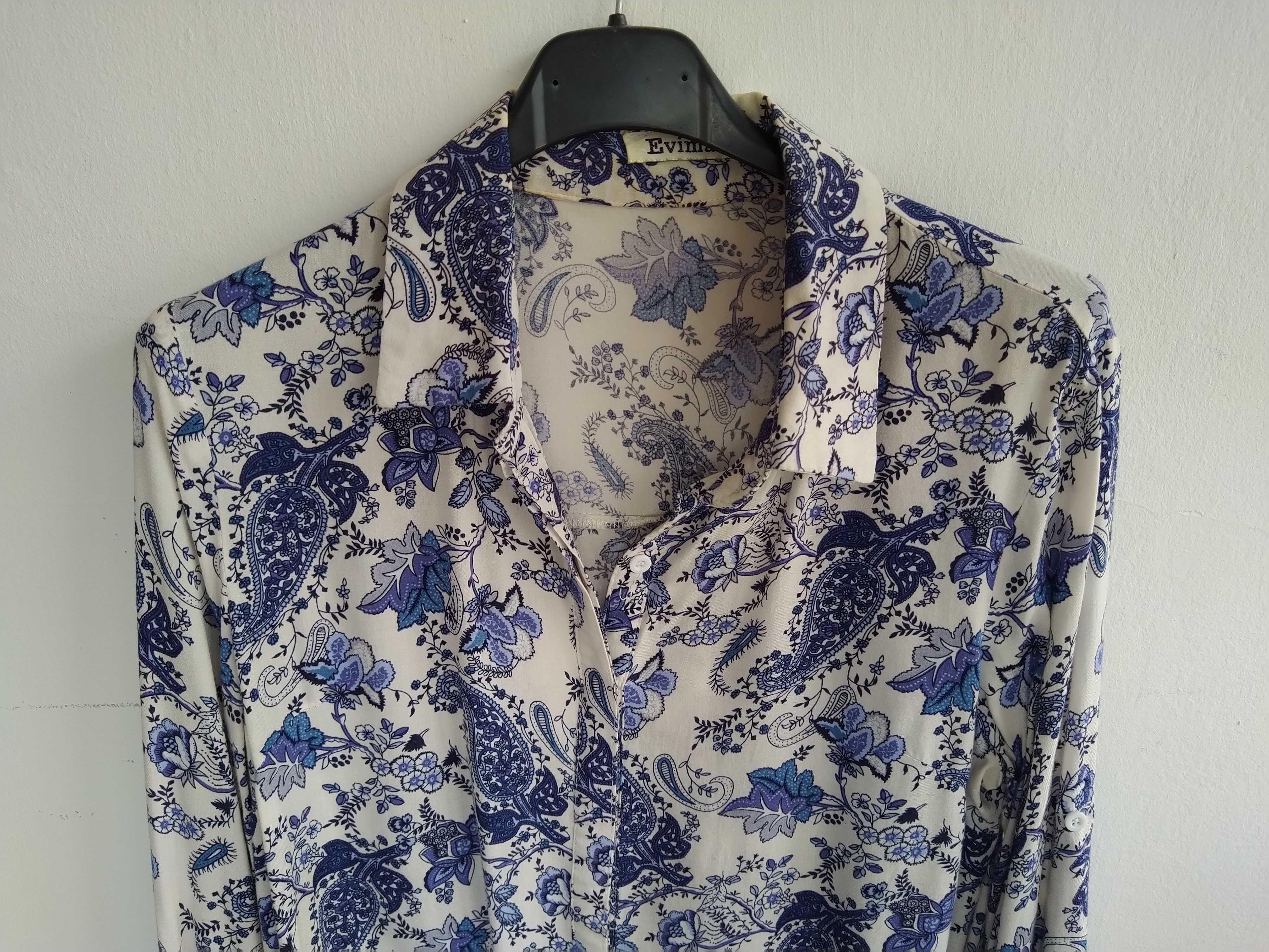 Blusa elegante em tons de azul - Tamanho M