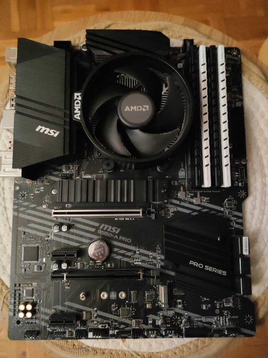 Zestaw: Płyta MSI B-550 A-PRO + AMD Ryzen 5 5600 + 32GB RAM DDR4