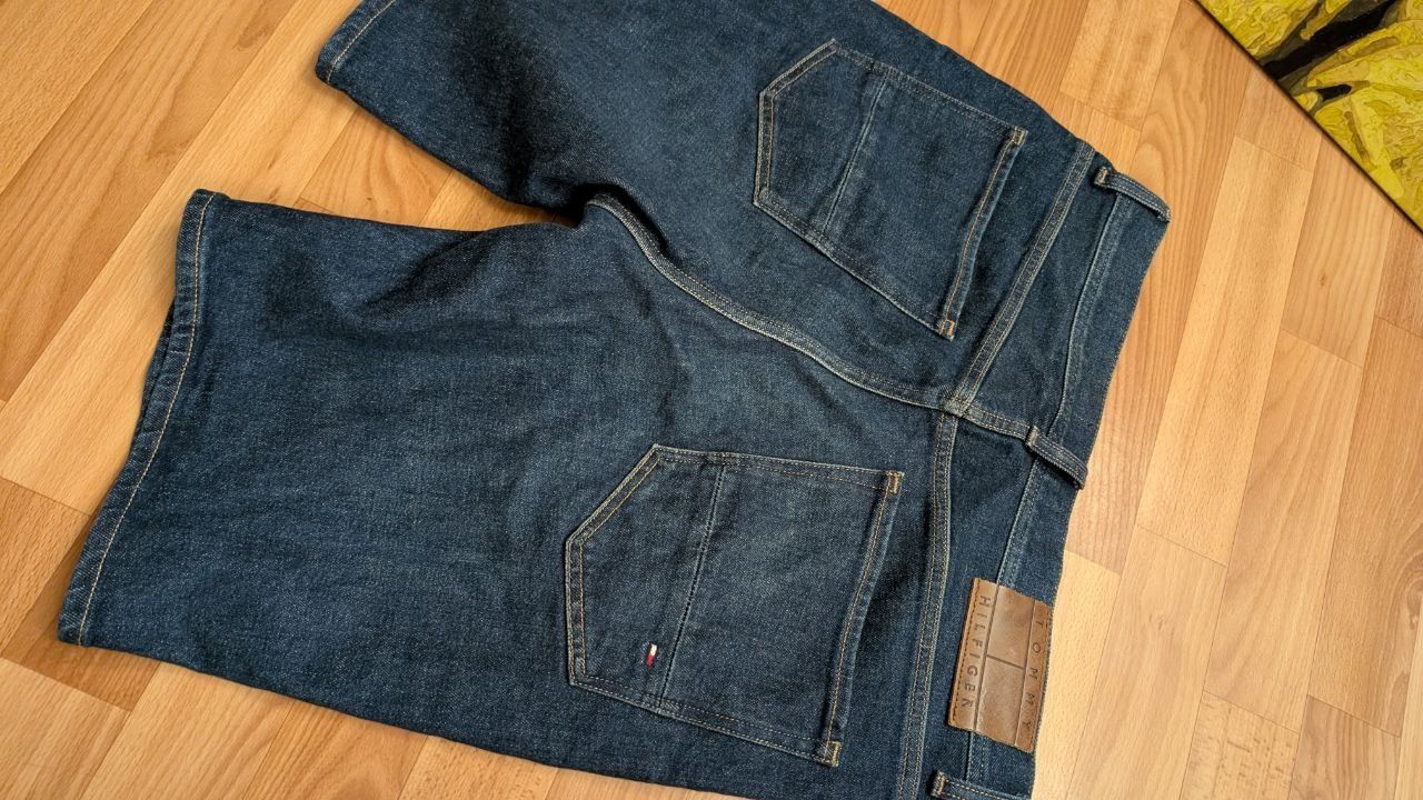 Джинсові шорти Tommy Hilfiger розмір 33 M-L