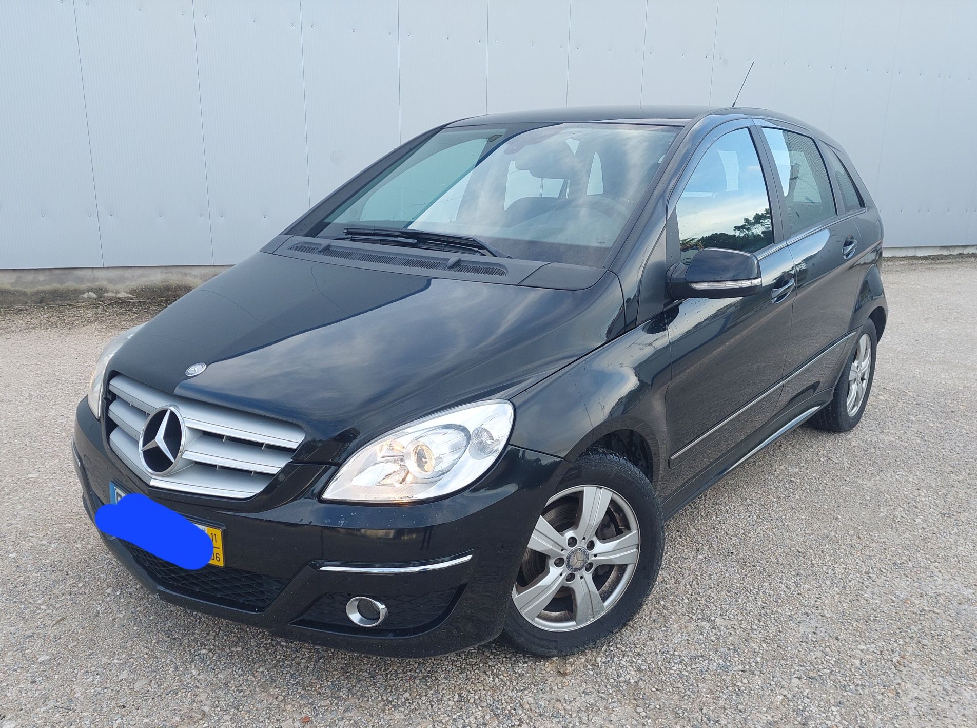 Mercedes benz B200