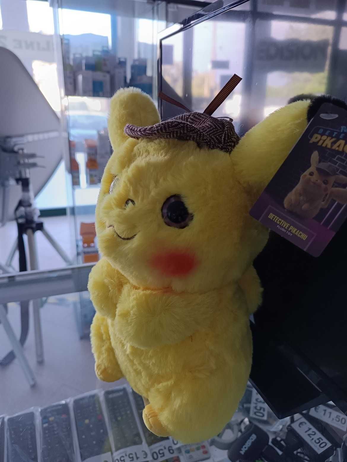Peluche Detective Pikachu 30cm