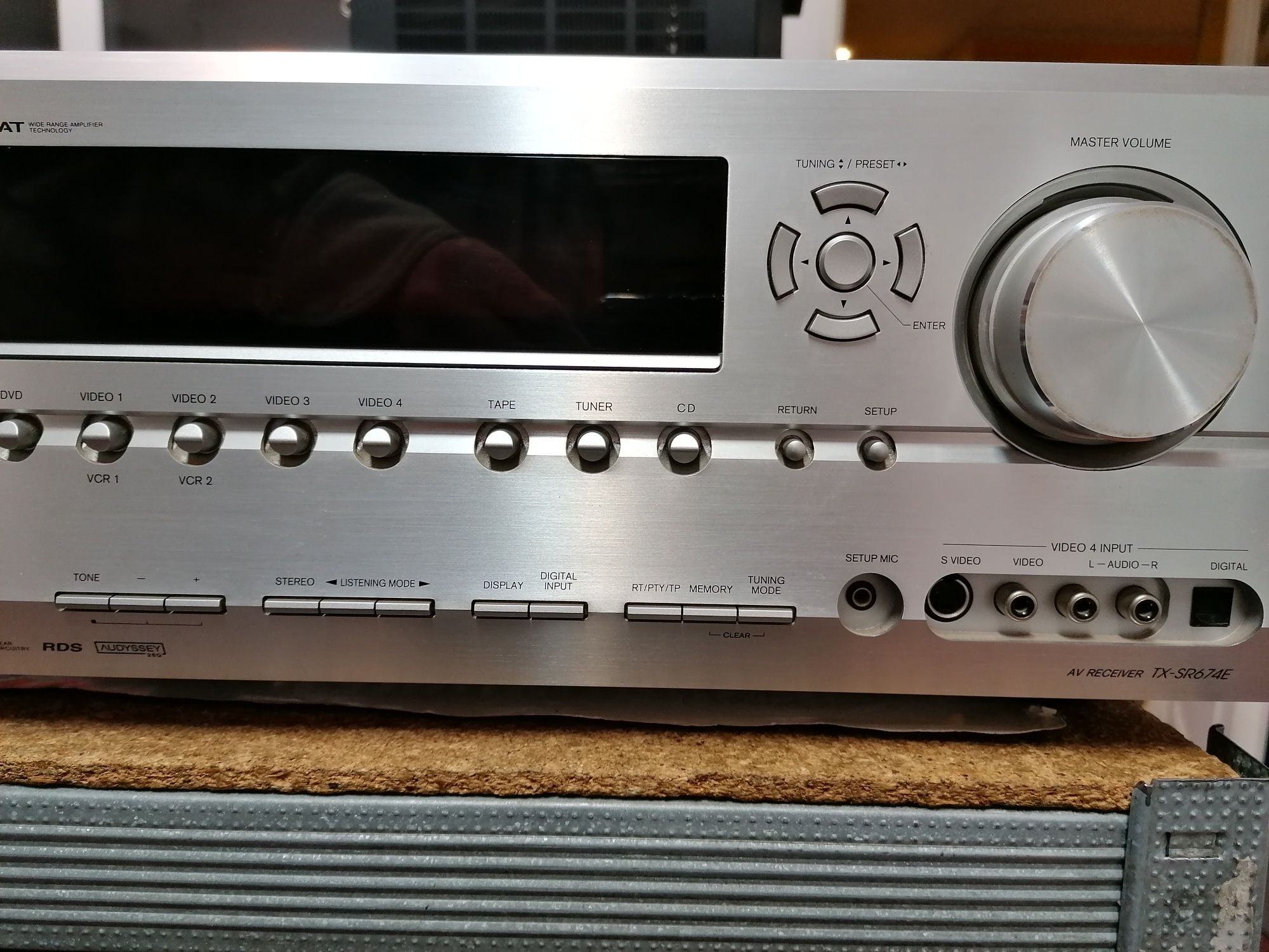 Kino domowe Onkyo TX-SR674E