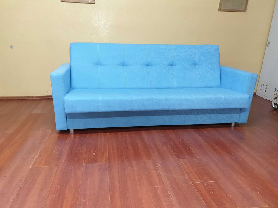 Piękna wersalka z bokami