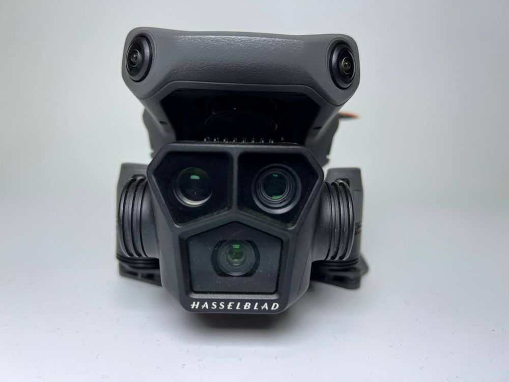Дрон  DJI Mavic 3 Pro Fly More Combo бу