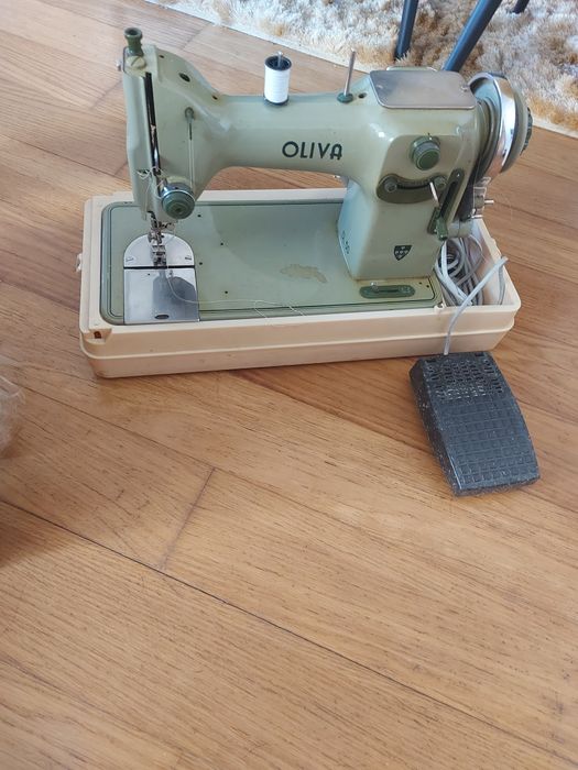 Maquina de Costura Eléctrica Portátil