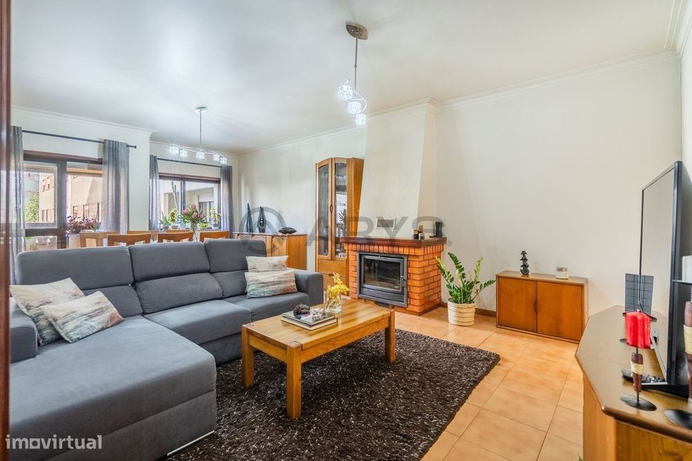 Apartamento T2 em Ferreiros