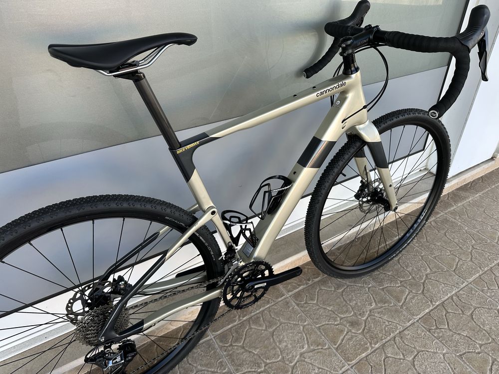 Bicicleta de Gravel Cannondale - Carbono