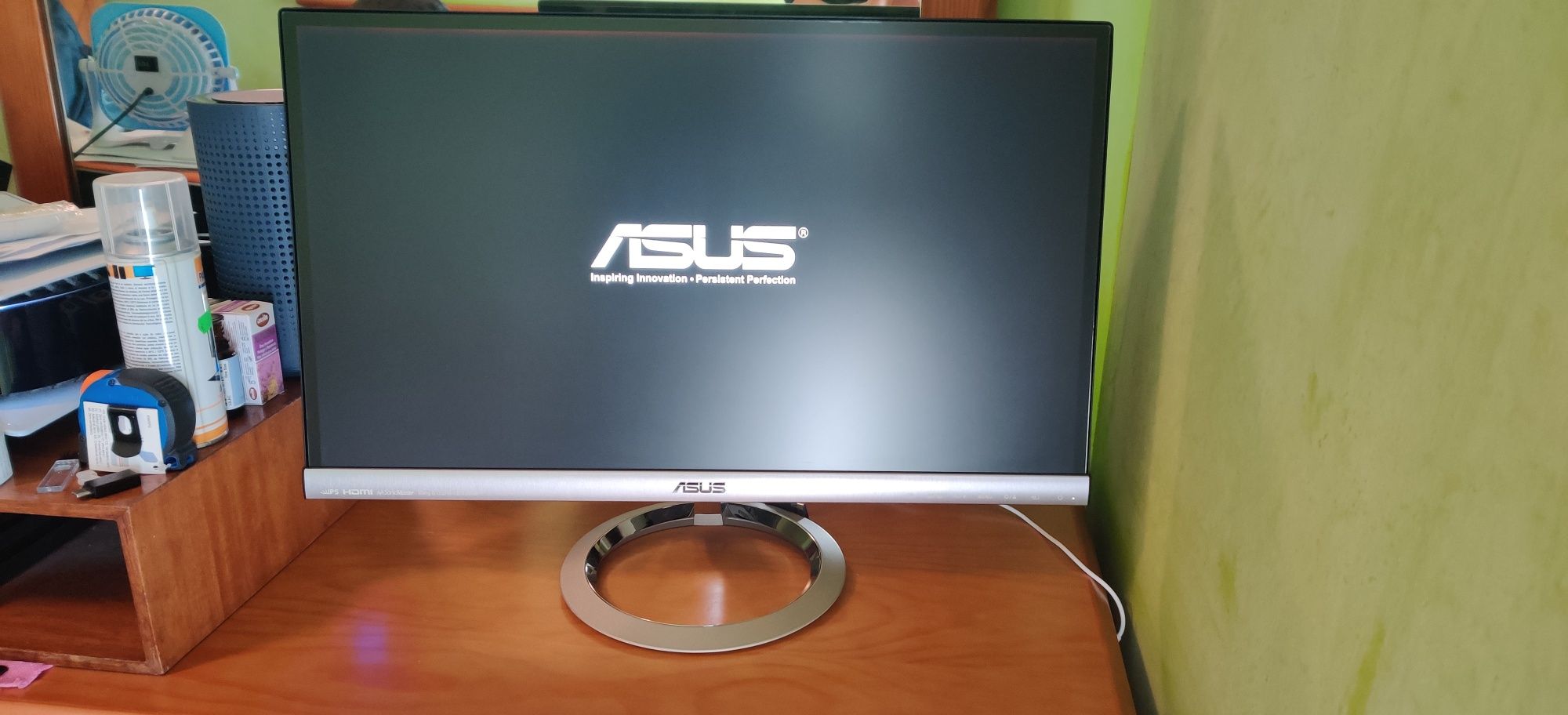 Asus Designo MX239H 23" IPS - Audio Bang & Olufsen 6W - 2x HDMI