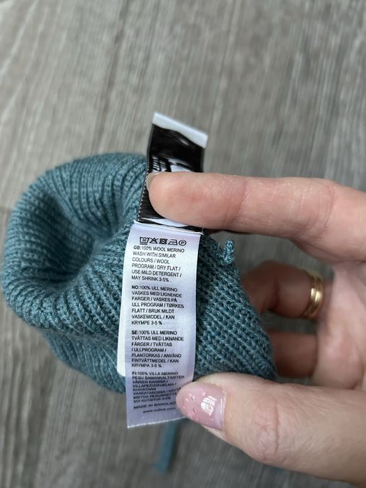 Czapka z pomponem na zimę - merino - Cubus