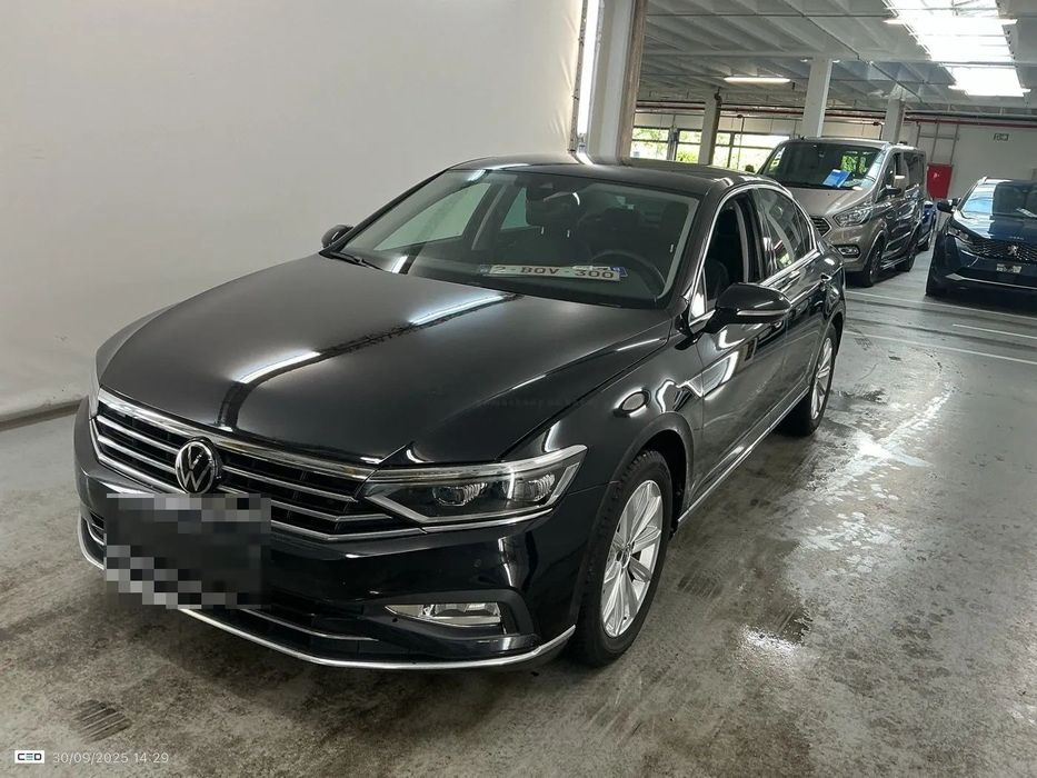Volkswagen Passat Bezwypadkowy 2022