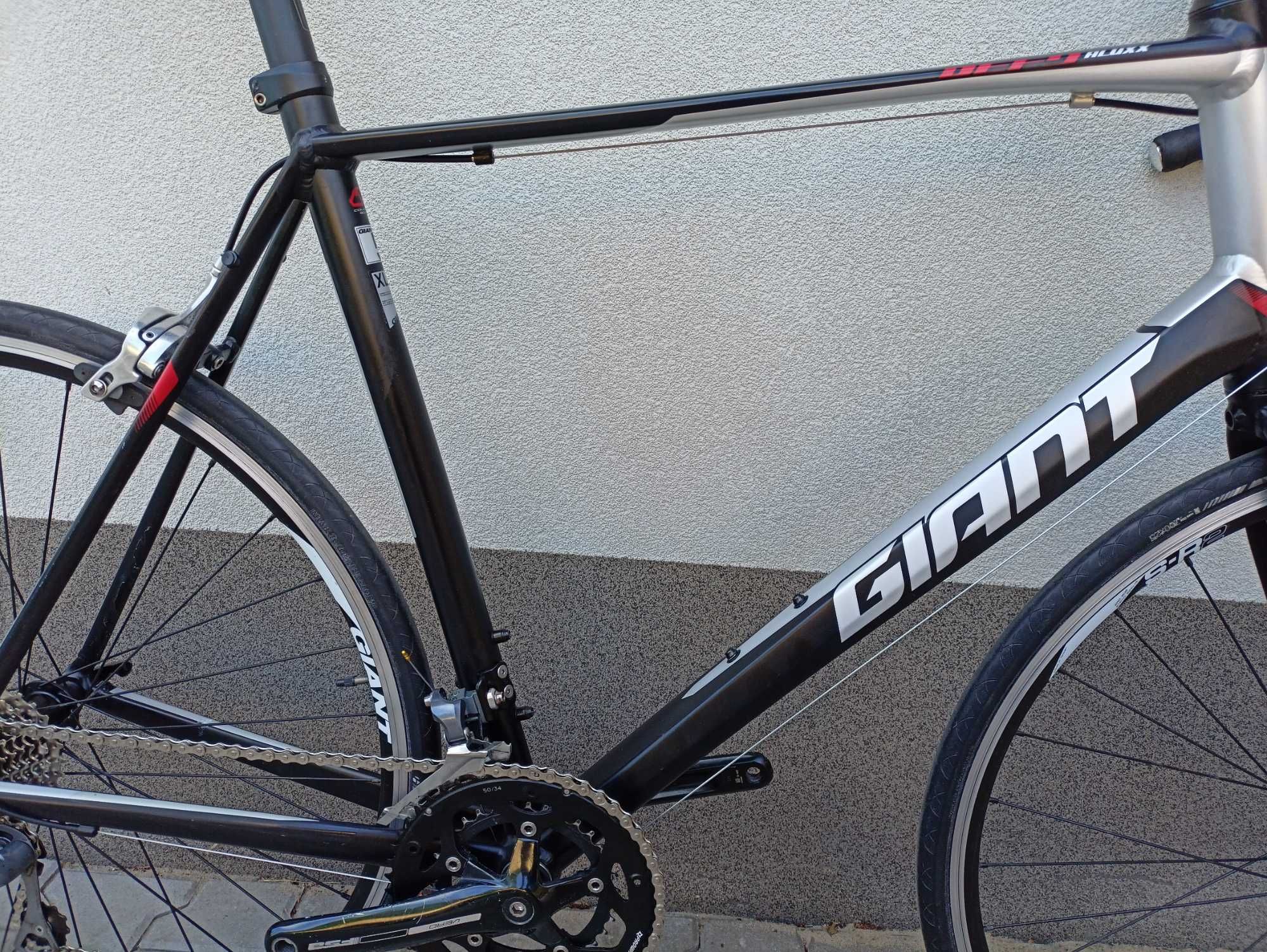 Rower Szosowy GIANT DEFY 5 R XL 60 Claris