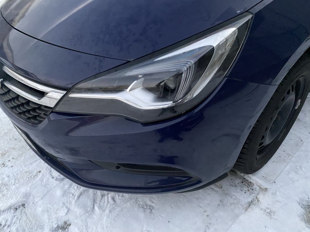 Opel astra K zderzak przód przedni kompletny w kolor Z20Z ładny