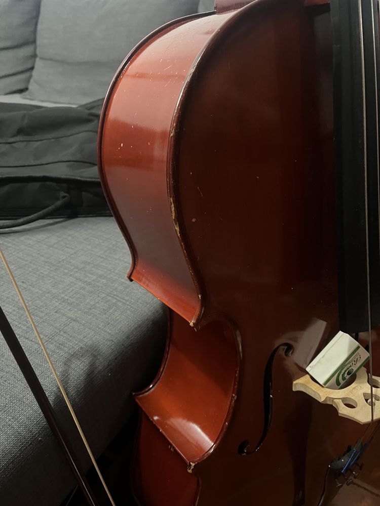 Violoncelo 3/4 em segunda mão