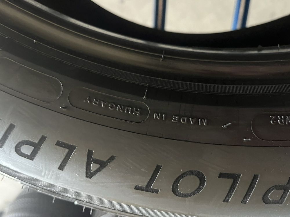 285/45/21 R21 Michelin Pilot Alpin 5 4шт нові зима