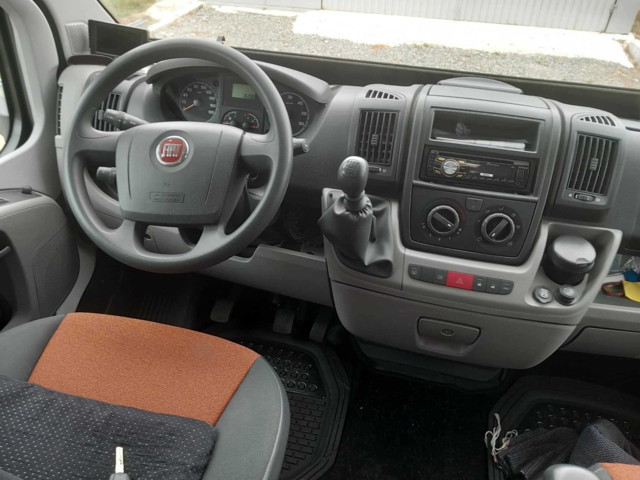 Vendo caravana fiat