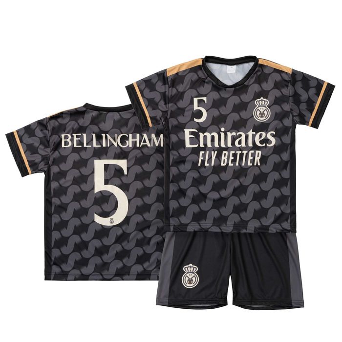 Strój piłkarski Bellingham rozm. 110 i Ronaldo rozm. 134