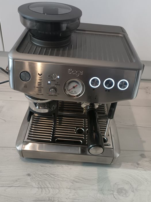 Express do kawy Sage Barista Impress + zestaw akcesori + gratis