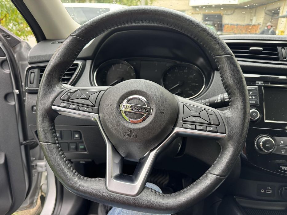 Nissan Rogue 2.5  2019