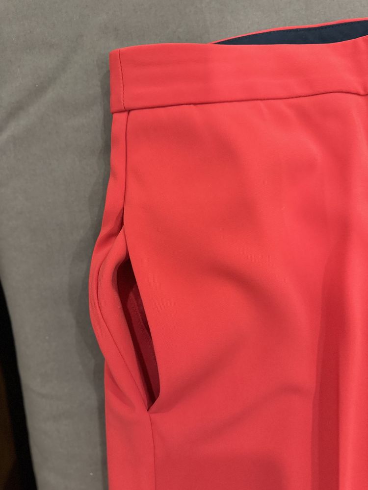 Calças sociais Moschino vermelhas