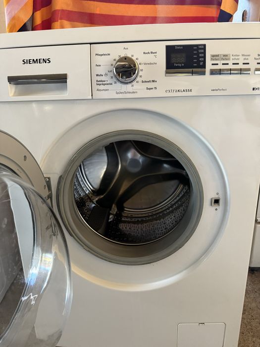 Продам пралтну машину Siemens на 8 кг