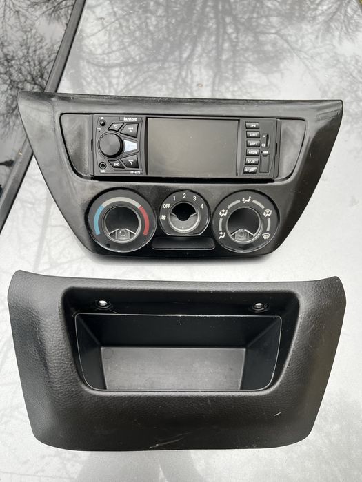 Магнитола Fantom лансер 9