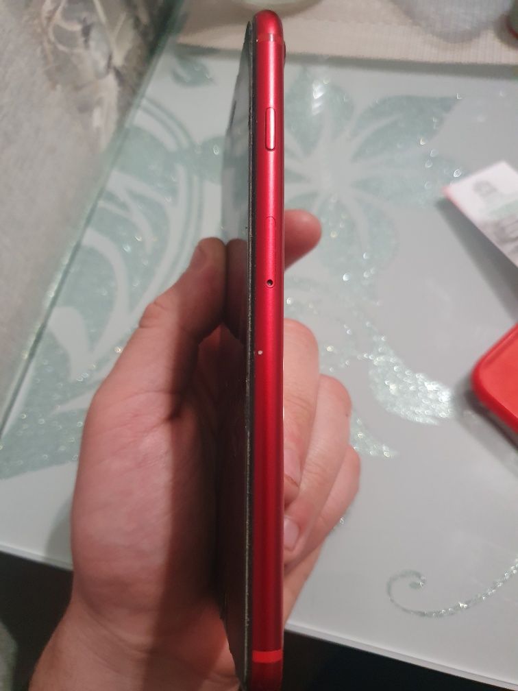 IPHONE айфон 8+ red 64 gb