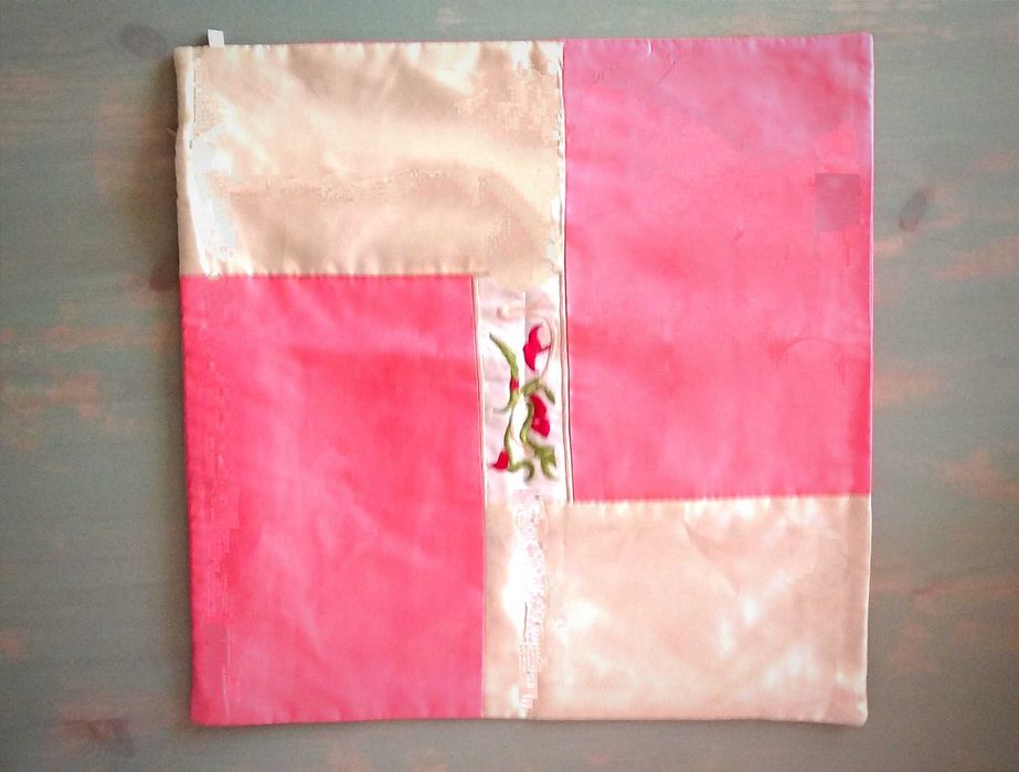 Нарядные наволочки на диванные подушки