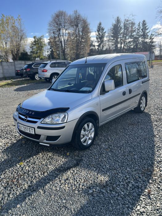 Опель Комбо пасажир