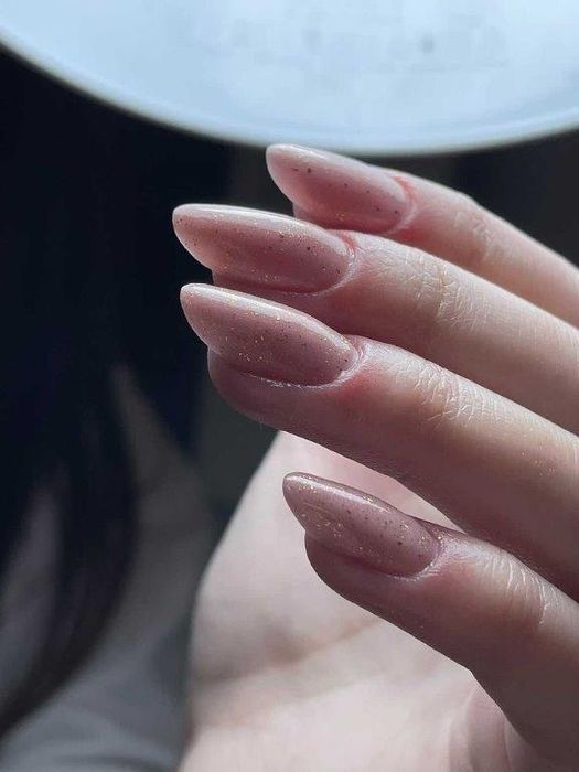 Manicure hybrydowy – profesjonalnie i bezpiecznie