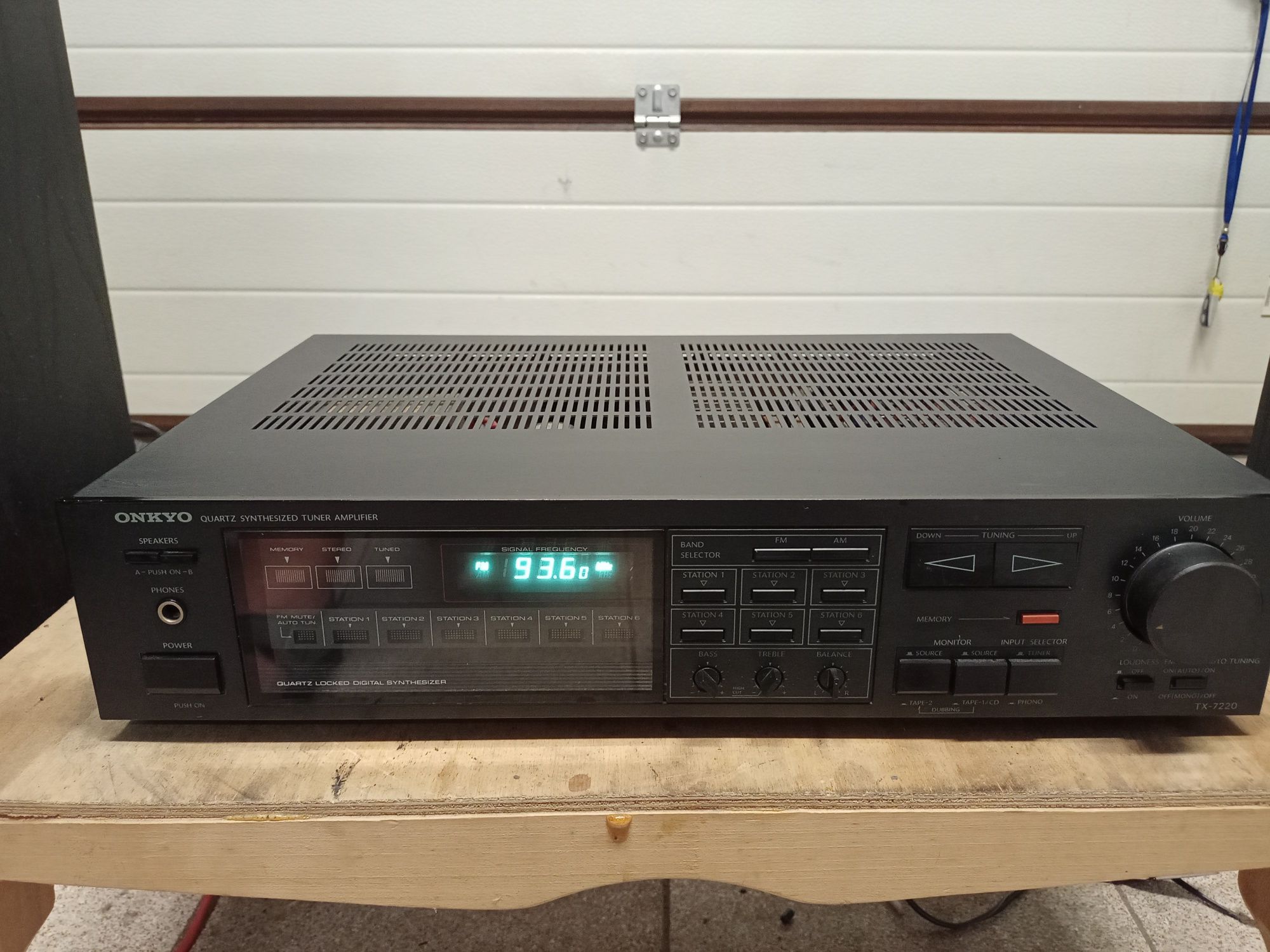 Amplituner vintage ONKYO